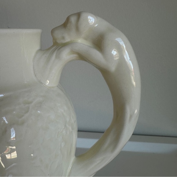 Wedgwood Vintage Pitcher Devonshire Hound Dog Handle Jug Creamware - Picture 6 of 15